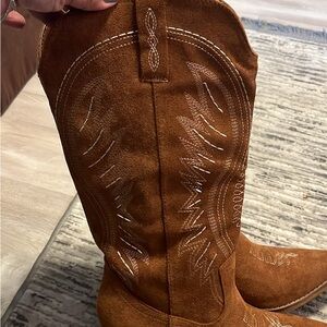 Rust Faux Suede Western Boots with White Embroidery, size 7.